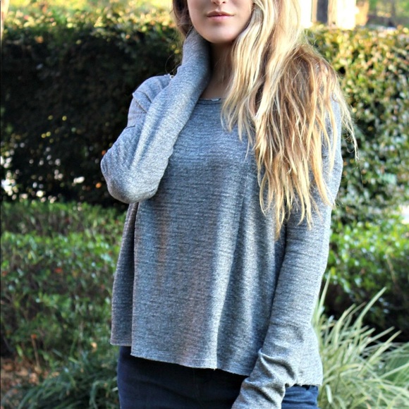 NWT Winding Road Top, Gray (Size XS) - Picture 2 of 5